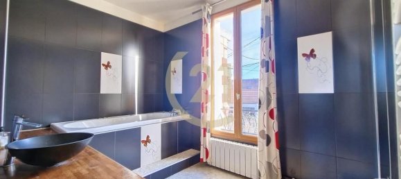 4 bedrooms House in Houilles, France No. 187039 10