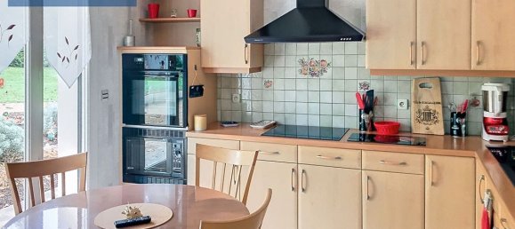 3 bedrooms House in Estissac, France No. 154982 2