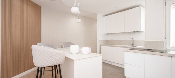 Квартира с 2 спальнями в Мадрид, Испания № 125564 8