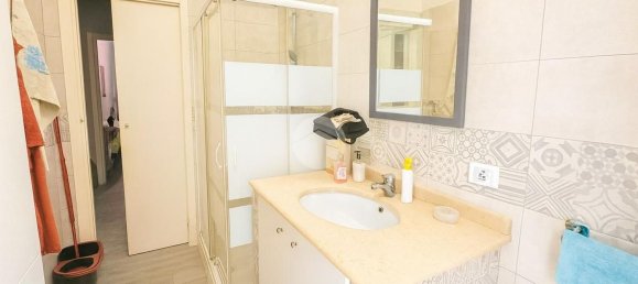 3 bedrooms Apartment in Foggia, Italy No. 334398 8