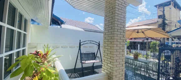 Дом с 4 спальнями в Паттайя, Таиланд № 71727 5