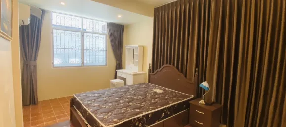 Дом с 4 спальнями в Паттайя, Таиланд № 71727 17