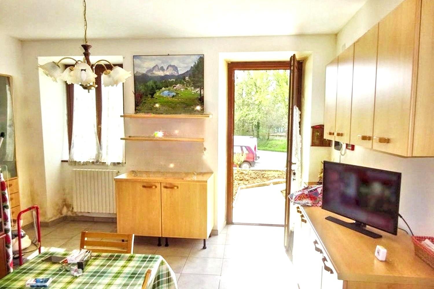 1 bedroom Apartment in Monte Roberto, Italy No. 293122