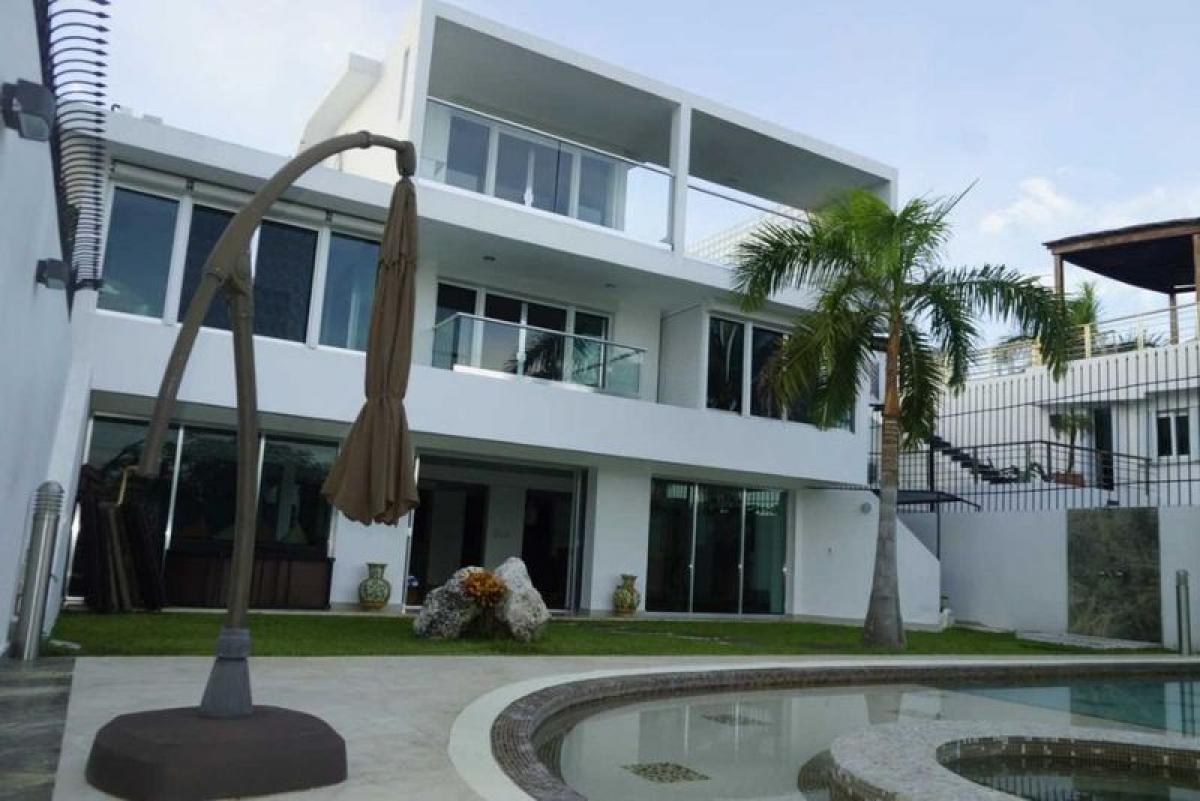 4 bedrooms House in Mexico No. 187760