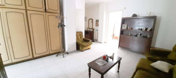 3 rooms Apartment in Taranto, Italy No. 17121 25