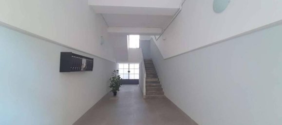 3 rooms Apartment in Taranto, Italy No. 17121 3