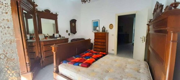 3 rooms Apartment in Taranto, Italy No. 17121 30