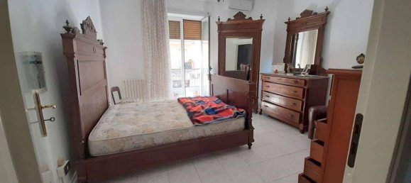 3 rooms Apartment in Taranto, Italy No. 17121 27