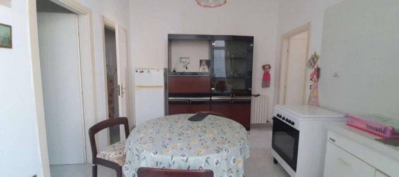 3 rooms Apartment in Taranto, Italy No. 17121 33