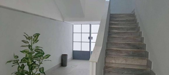 3 rooms Apartment in Taranto, Italy No. 17121 6