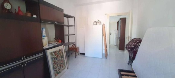 3 rooms Apartment in Taranto, Italy No. 17121 56