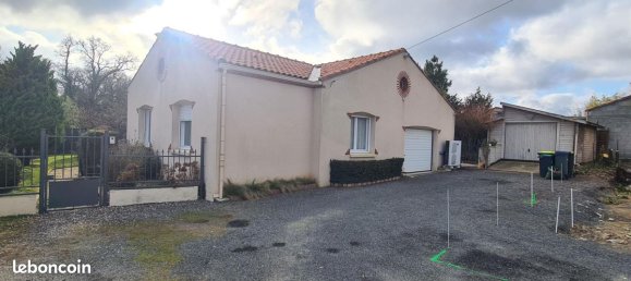 4 bedrooms House in Saint-Fiacre-sur-Maine, France No. 102946 18