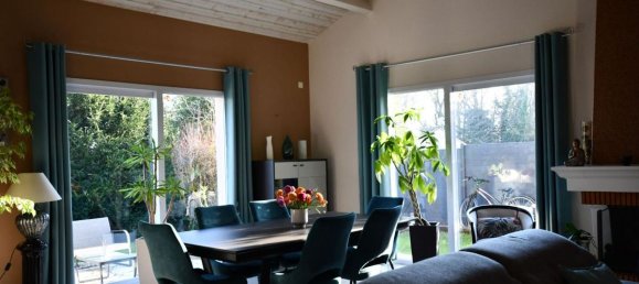 4 bedrooms House in Saint-Fiacre-sur-Maine, France No. 102946 19