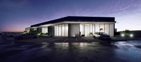 324m² Commercial property in Viana do Castelo, Portugal No. 111505 13