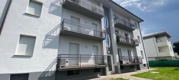 3 bedrooms Apartment in Brembate di Sopra, Italy No. 380812 3