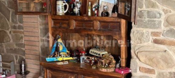 5 bedrooms Villa in Sassocorvaro Auditore, Italy No. 287503 5