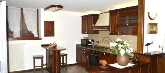 Casa de 8 divisões em Vercelli, Italy N.º 139984 5