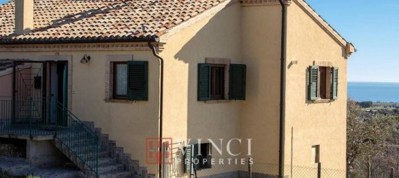 7غرفة منزل في Cupra Marittima, Italy رقم 157435 16