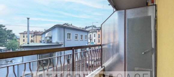Apartamento de 2 dormitorios en Bergamo, Italy No. 171757 10