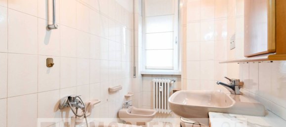 Apartamento de 2 dormitorios en Bergamo, Italy No. 171757 21