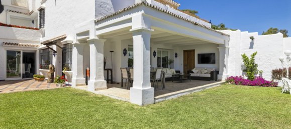 4 bedrooms Townhouse in Marbella, Spain No. 120868 4