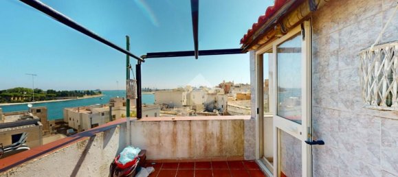 3-salle Appartement à Brindisi, Italy No. 299450 13