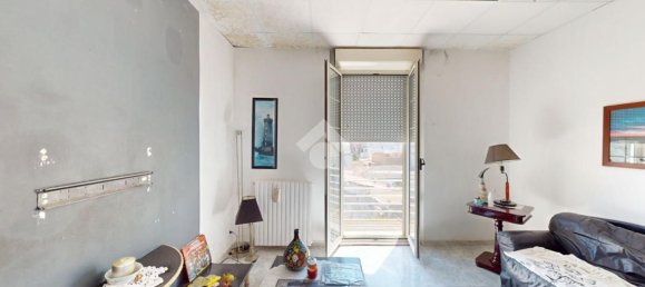 3-salle Appartement à Brindisi, Italy No. 299450 15