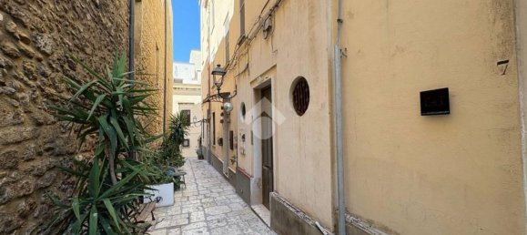 3-salle Appartement à Brindisi, Italy No. 299450 3