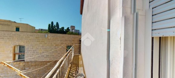 3-salle Appartement à Brindisi, Italy No. 299450 19