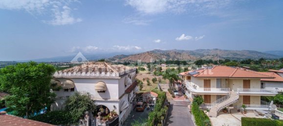 Квартира с 2 спальнями в Таормина, Италия № 321030 43