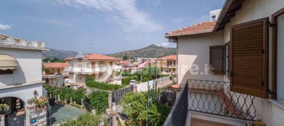 Квартира с 2 спальнями в Таормина, Италия № 321030 37