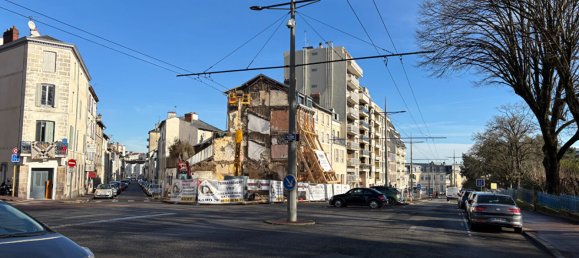 Terreno en Limoges, France 135 m² No. 107361 2