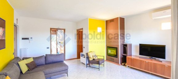 2 Schlafzimmer Penthouse in Lissone, Italy, Nr. 295729 3