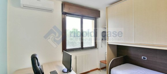2 Schlafzimmer Penthouse in Lissone, Italy, Nr. 295729 10