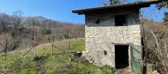 3 rooms House in Dizzasco, Italy No. 207510 8