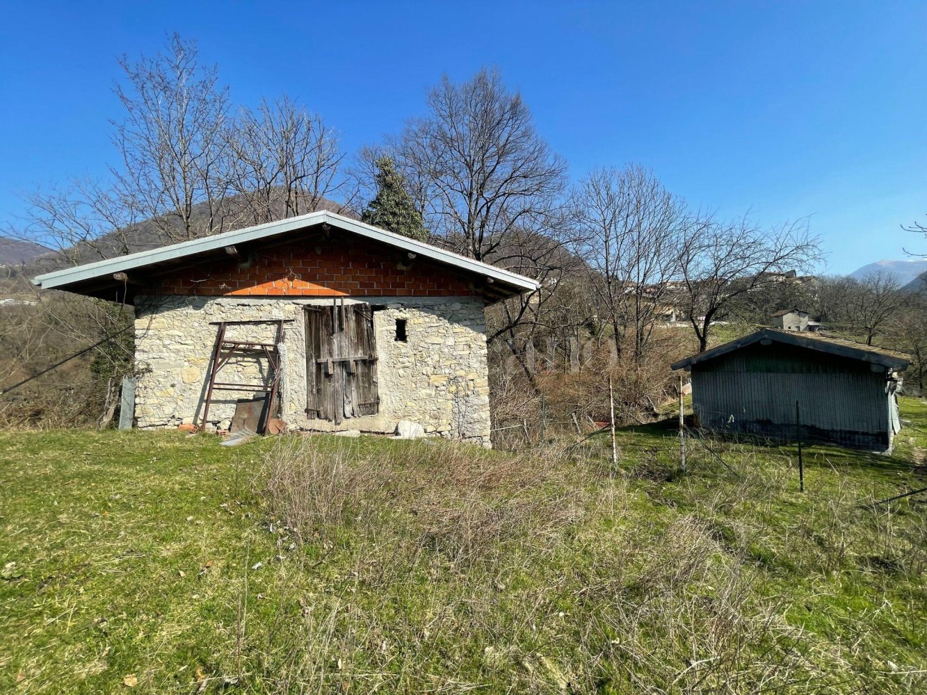 3 rooms House in Dizzasco, Italy No. 207510