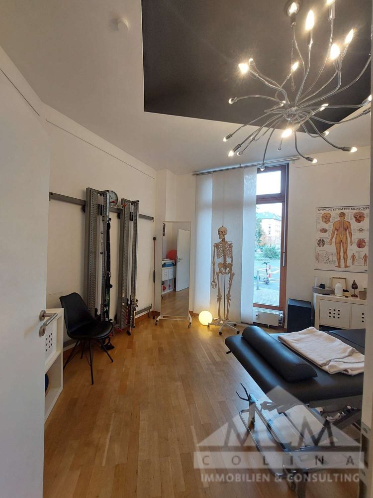 Propiedad comercial en Frankfurt am Main, Germany 74 m² No. 97614