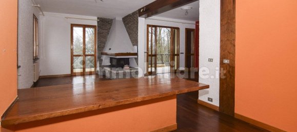 5 bedrooms Villa in Quattro Castella, Italy No. 273938 5