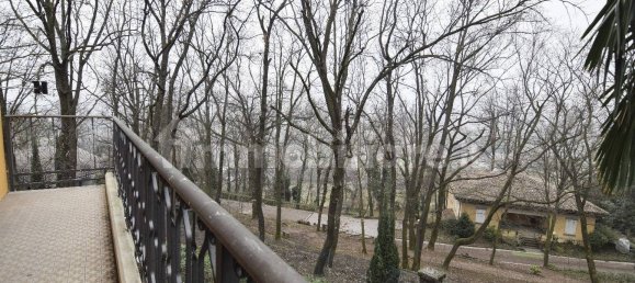 5 bedrooms Villa in Quattro Castella, Italy No. 273938 6