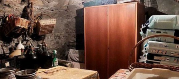 5 rooms Apartment in Imperia, Italy No. 137760 32