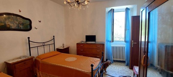 5 rooms Apartment in Imperia, Italy No. 137760 17