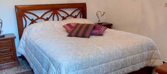 5 rooms Apartment in Imperia, Italy No. 137760 11