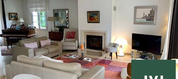 4 chambres Maison à Andilly, France No. 125355 2