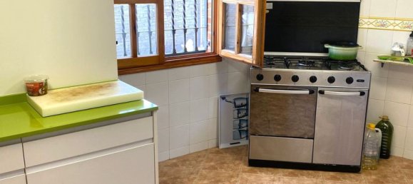 4 bedrooms House in Madrid, Spain No. 155070 3