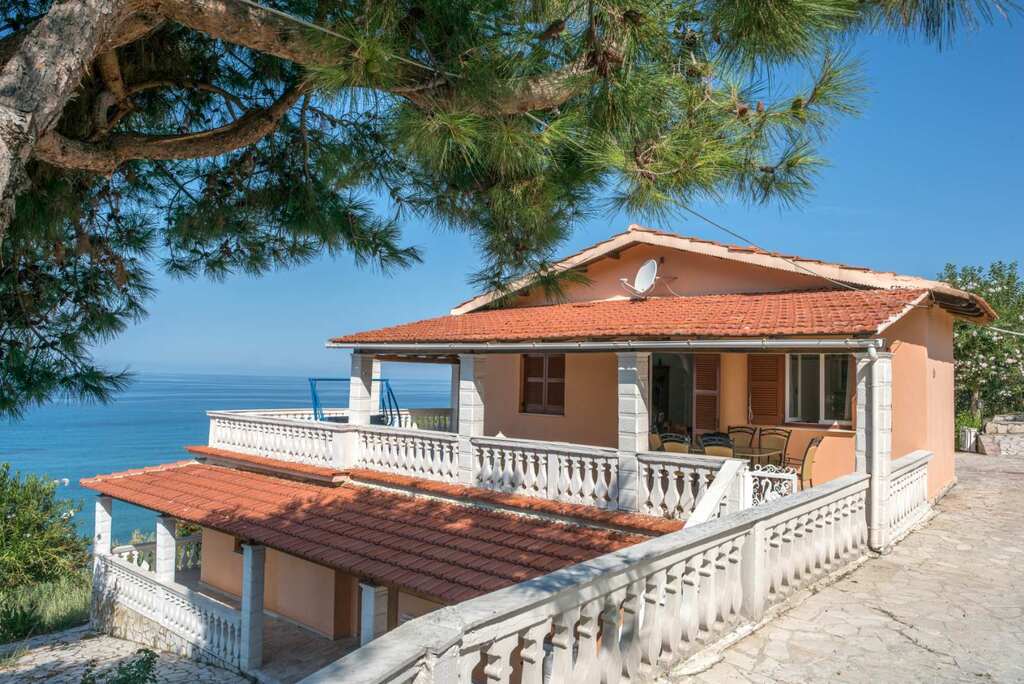 8 dormitorios villa en venta en Corfu, Central Corfu and Diapontian Islands, Corfu, Ionian Islands, Peloponnese, Western Greece and the Ionian, Greece № 2434