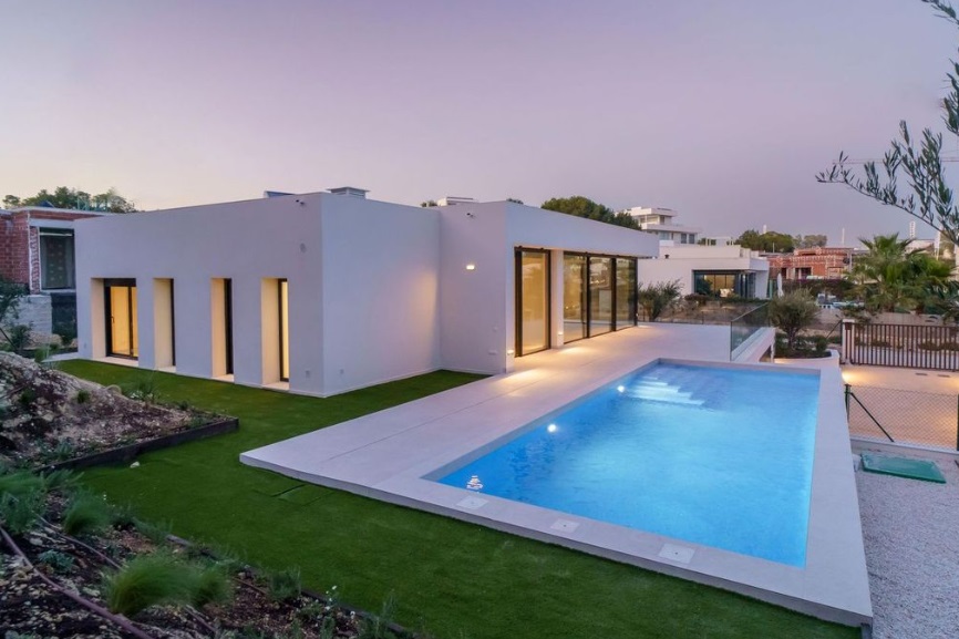 3 bedrooms Villa in Campoamor, Spain No. 290511