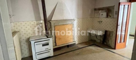 Дом с 2 спальнями в Кьюро, Италия № 266854 3