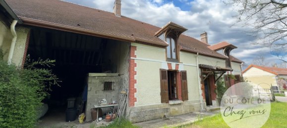 2 bedrooms House in Saint-Mesmin, France No. 64107 2