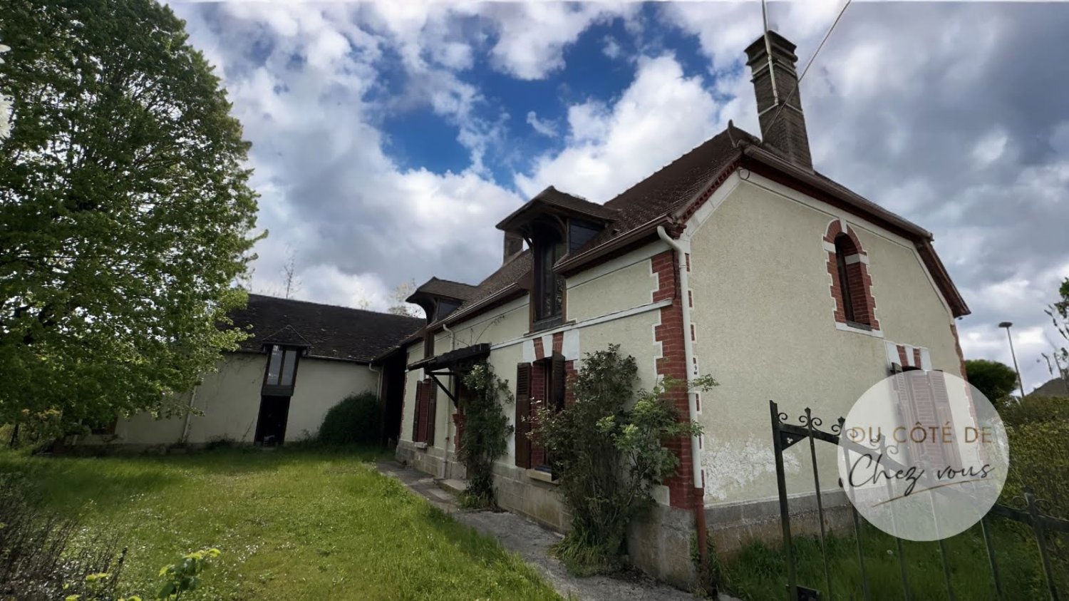 2 bedrooms House in Saint-Mesmin, France No. 64107