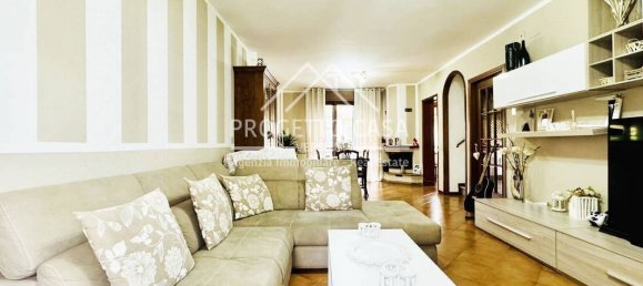 3 Schlafzimmer Haus in Viareggio, Italy, Nr. 332535 2